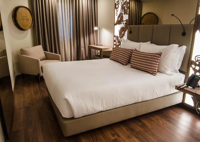 TURIM Oporto Hotel